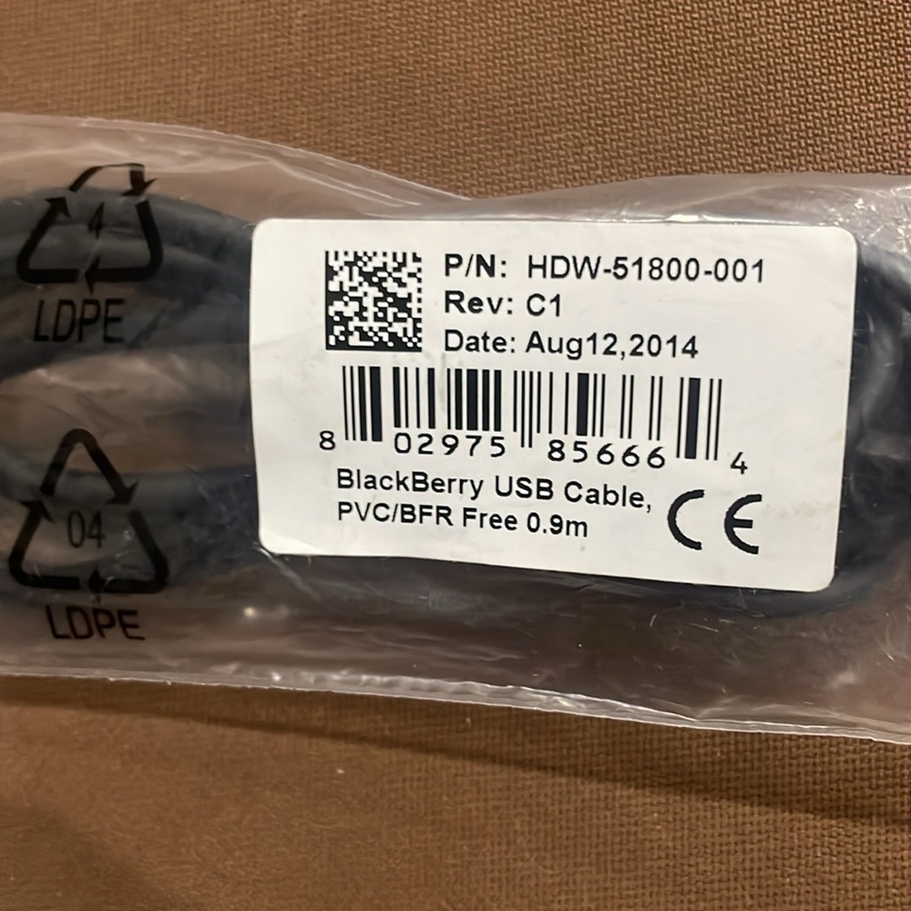 NWT: BlackBerry USB cable PVC/BFR Free 0.9m